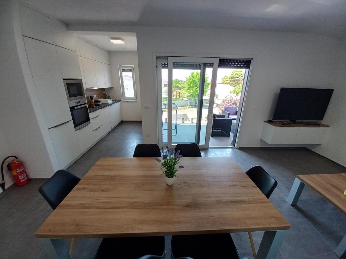 Apartment Martina Vir Dış mekan fotoğraf