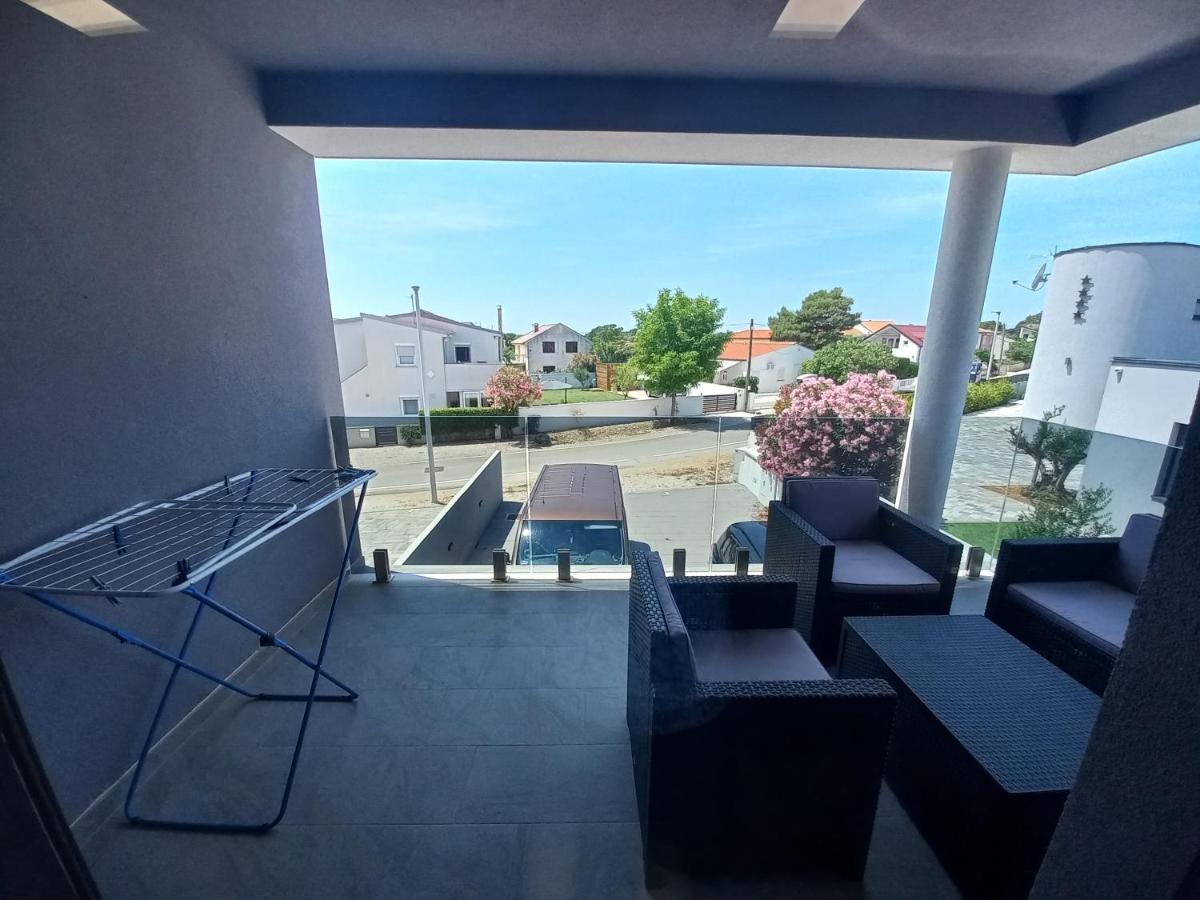 Apartment Martina Vir Dış mekan fotoğraf