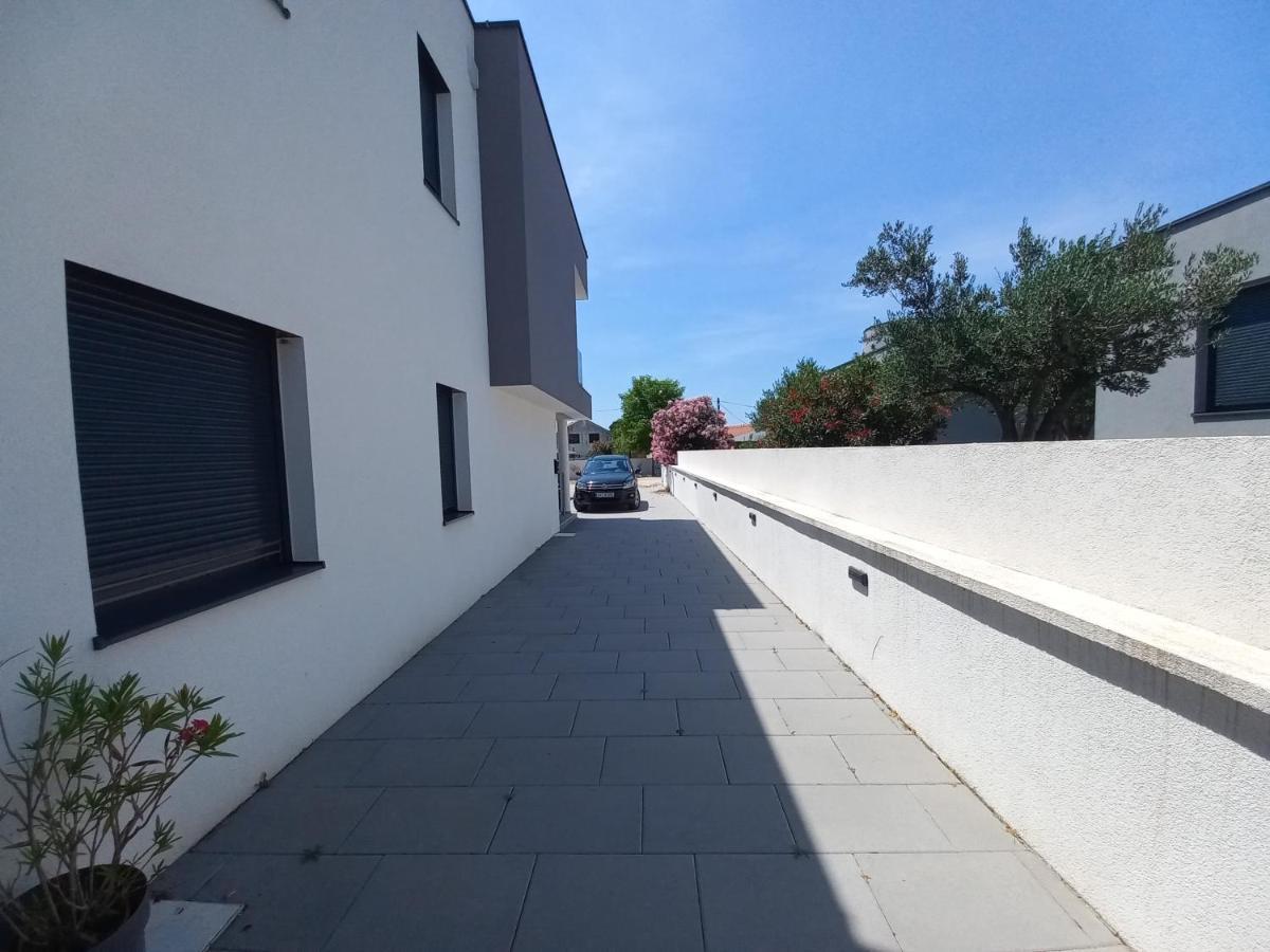 Apartment Martina Vir Dış mekan fotoğraf