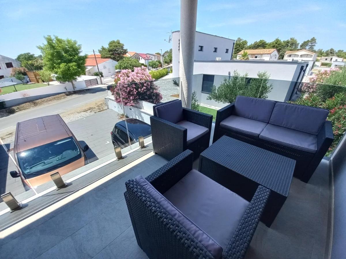 Apartment Martina Vir Dış mekan fotoğraf