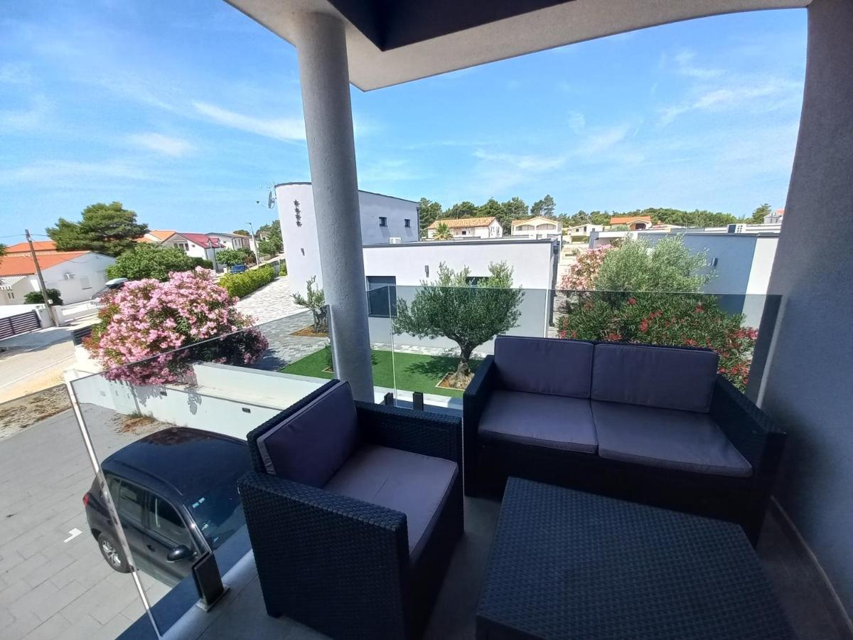 Apartment Martina Vir Dış mekan fotoğraf