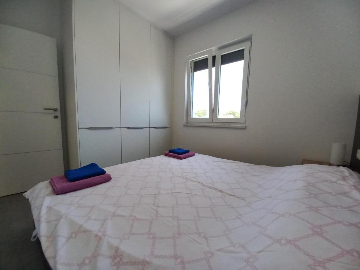 Apartment Martina Vir Dış mekan fotoğraf