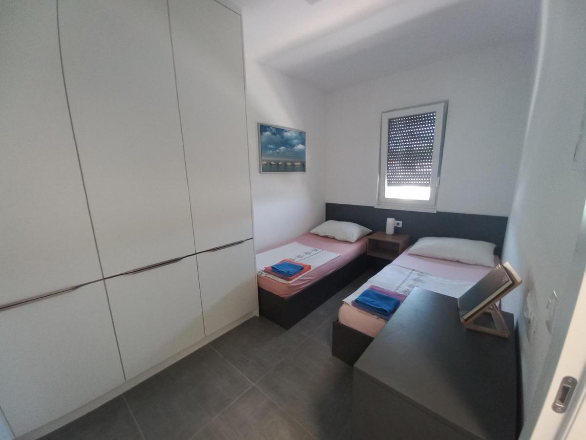 Apartment Martina Vir Dış mekan fotoğraf