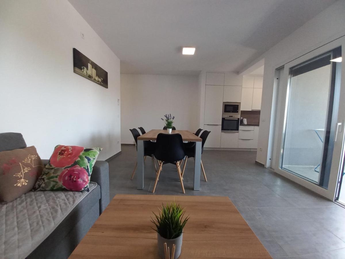 Apartment Martina Vir Dış mekan fotoğraf